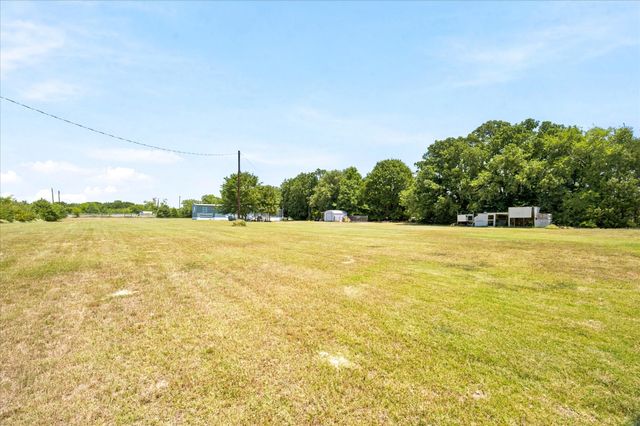 13345 Fm 1391, Kemp, TX 75143