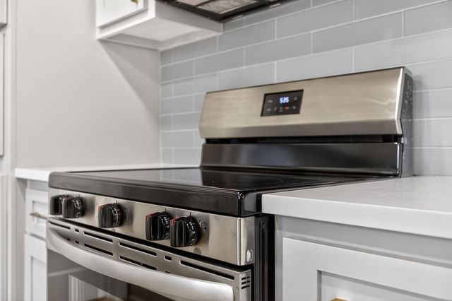 4313 Wren Haven Drive, Lakeside, TX 76135