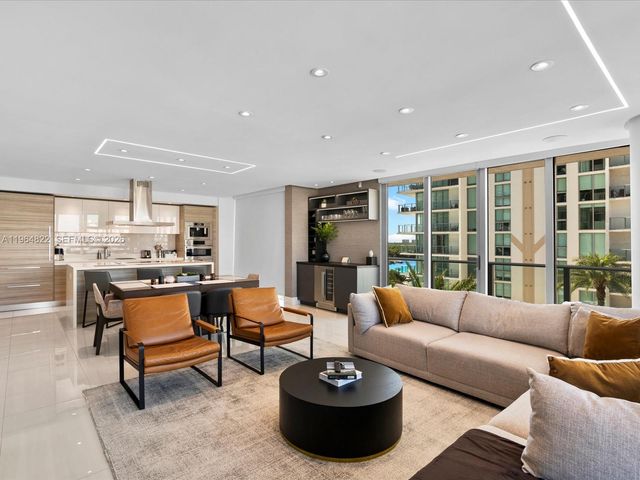 300 Sunny Isles Blvd 4-807, Sunny Isles Beach, FL 33160