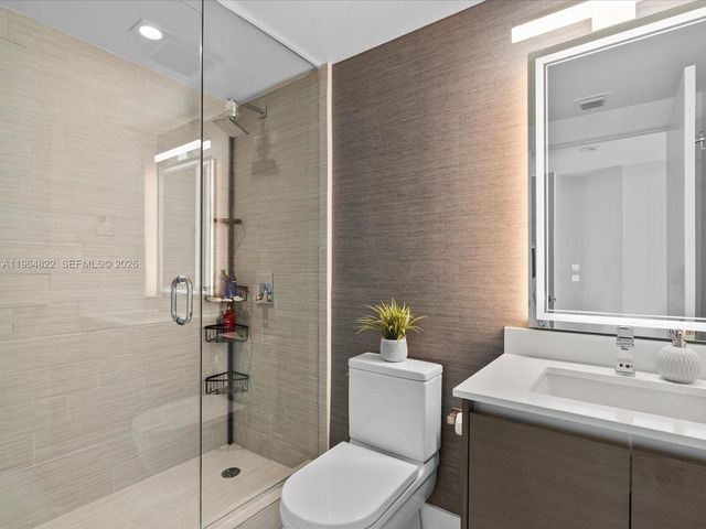 300 Sunny Isles Blvd 4-807, Sunny Isles Beach, FL 33160