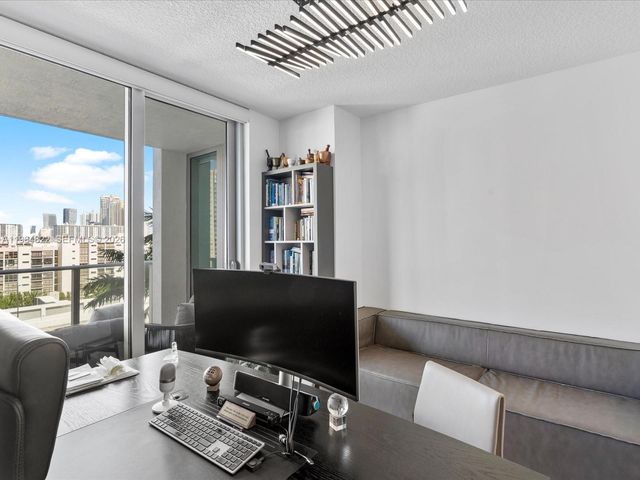 300 Sunny Isles Blvd 4-807, Sunny Isles Beach, FL 33160