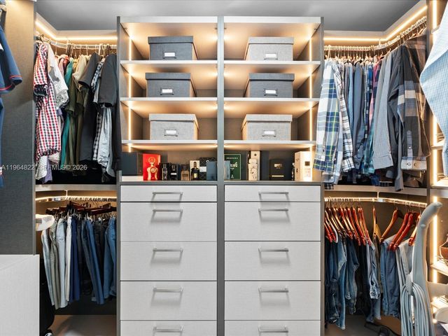 300 Sunny Isles Blvd 4-807, Sunny Isles Beach, FL 33160