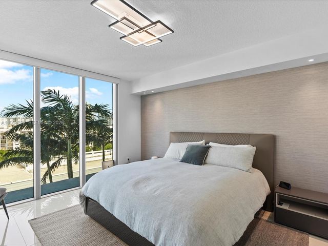 300 Sunny Isles Blvd 4-807, Sunny Isles Beach, FL 33160