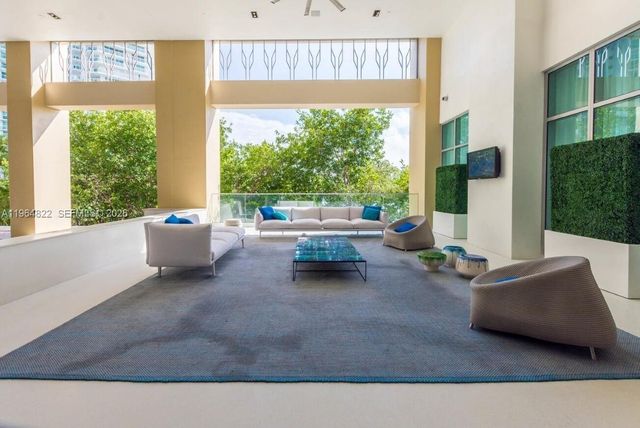 300 Sunny Isles Blvd 4-807, Sunny Isles Beach, FL 33160