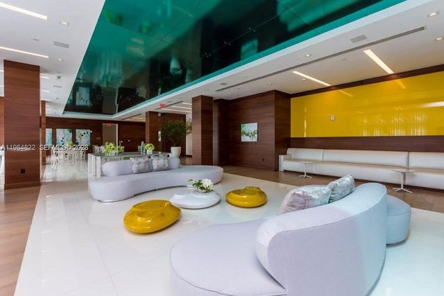 300 Sunny Isles Blvd 4-807, Sunny Isles Beach, FL 33160