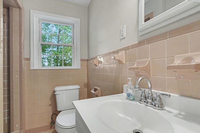 1384 Bud Graham Rd., Galivants Ferry, SC 29544
