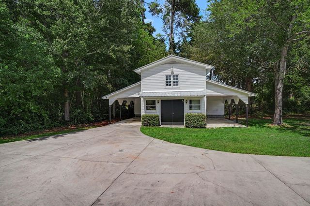 1384 Bud Graham Rd., Galivants Ferry, SC 29544