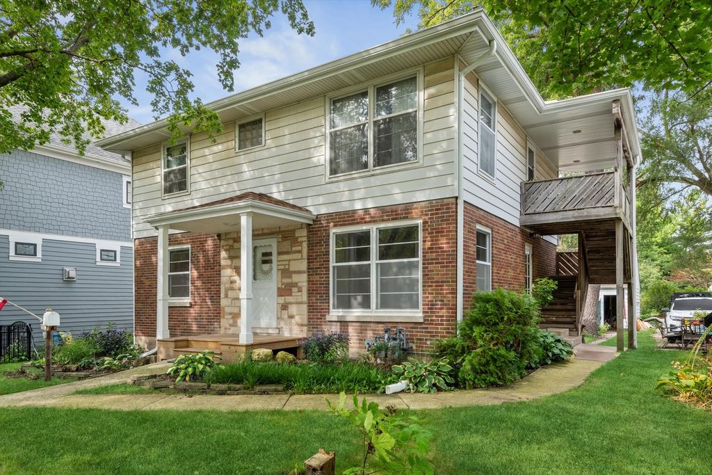215 N Mill Street, Naperville, IL 60540 — exterior
