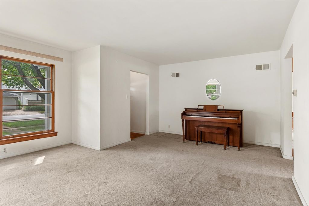 215 N Mill Street, Naperville, IL 60540 — photo 3
