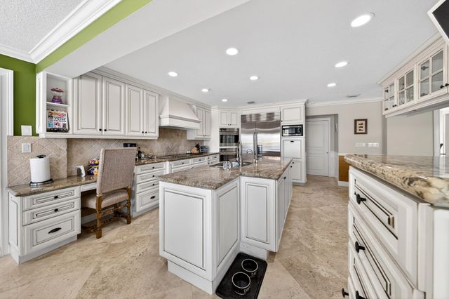 7411 Annapolis Lane, Parkland, FL 33067