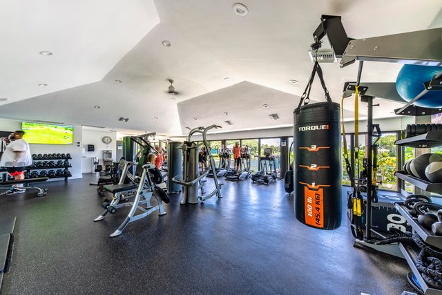 7411 Annapolis Lane, Parkland, FL 33067