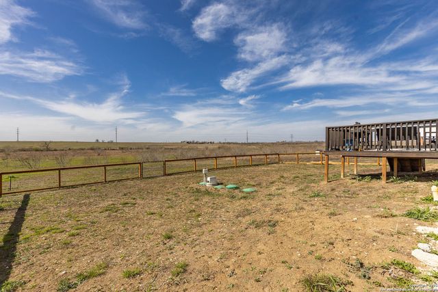 336 Clara Ridge Rd, Marion, TX 78124
