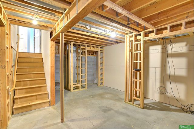 1211 Buckboard Boulevard, Papillion, NE 68046
