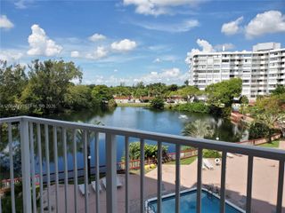 1300 NE Miami Gardens Drive 419E, Miami, FL 33179