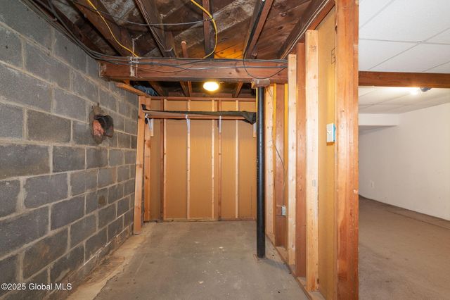 1420 Western Avenue, Guilderland, NY 12203