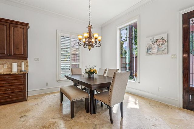 5533 Navarro Street, Houston, TX 77056