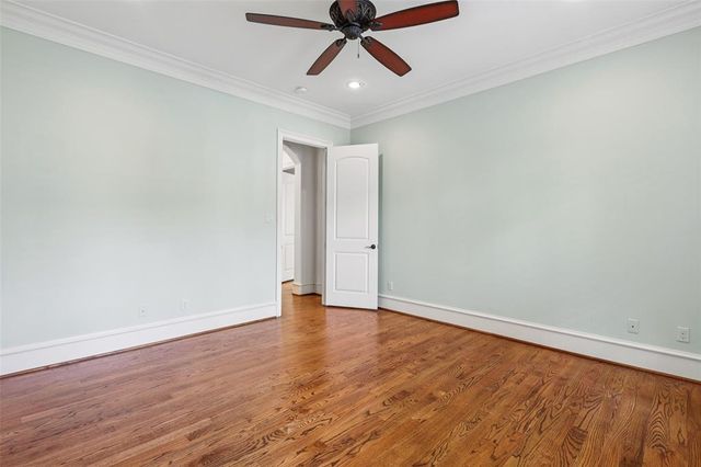 5533 Navarro Street, Houston, TX 77056