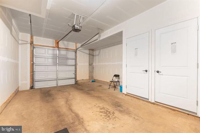 1207 TRENTON PL SE, Washington, DC 20032