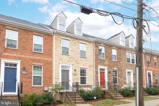 1207 TRENTON PL SE, Washington, DC 20032