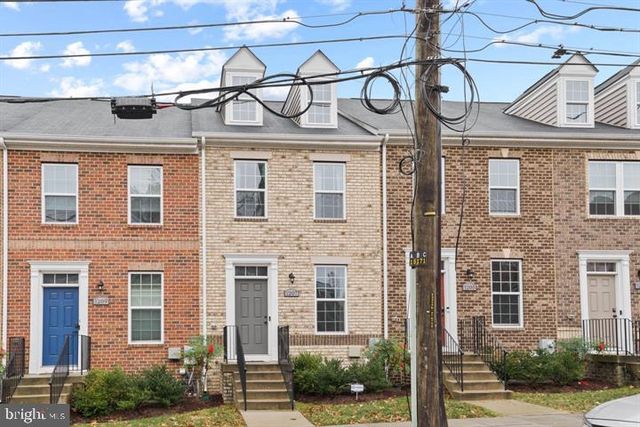 1207 TRENTON PL SE, Washington, DC 20032
