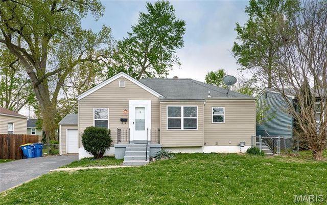 10214 Saint Anthony Lane, St Ann, MO 63074