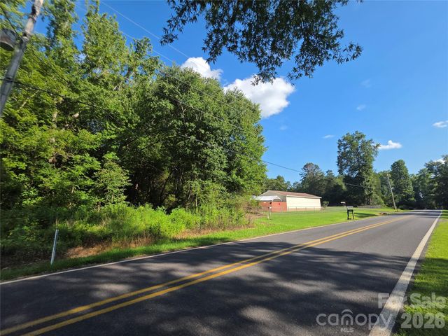 2028 Bess Town Road, Bessemer City, NC 28016