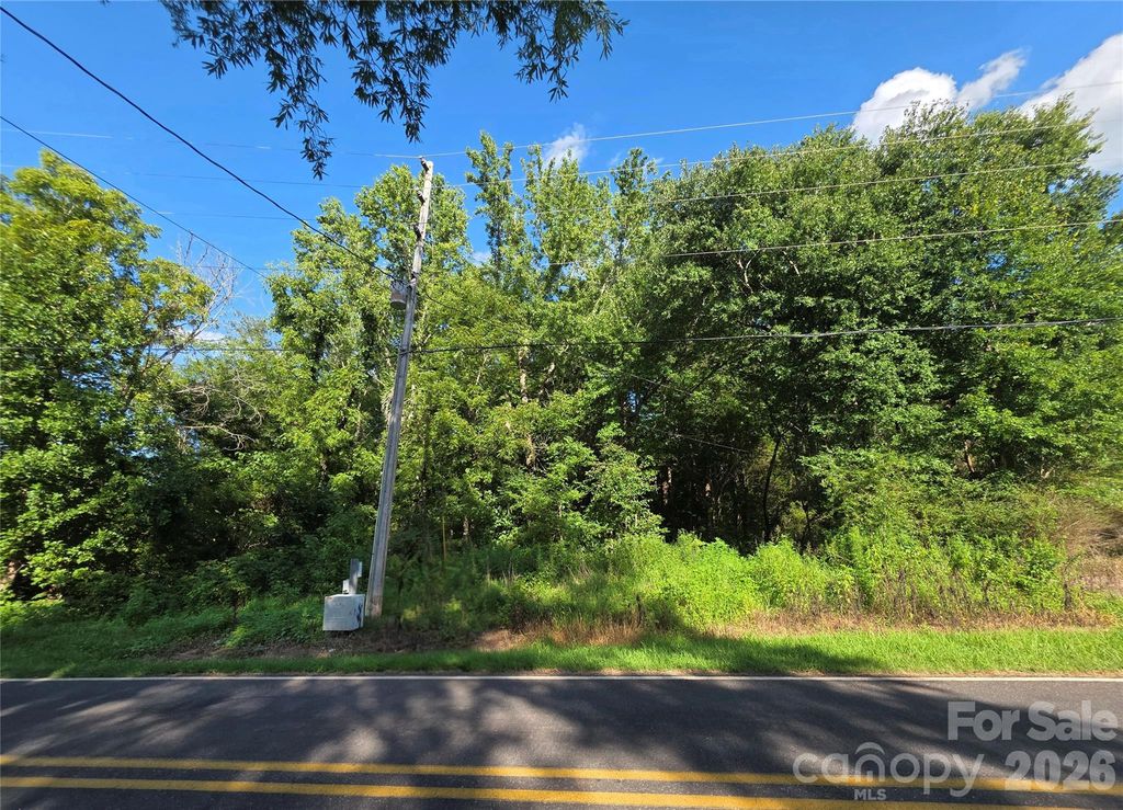 2028 Bess Town Road, Bessemer City, NC 28016