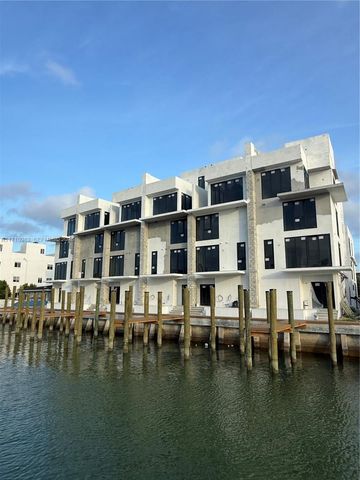 2005 Calais Drive 1, Miami Beach, FL 33141