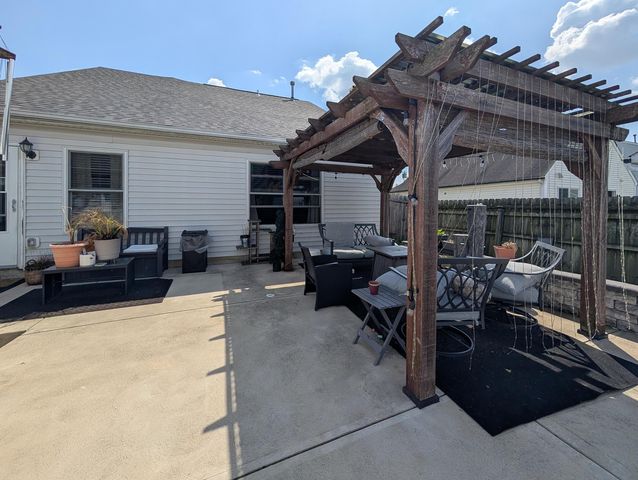 4015 Grayson Drive, Obetz, OH 43207