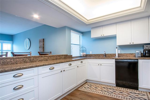 1700 COVE II PLACE 324, Sarasota, FL 34242