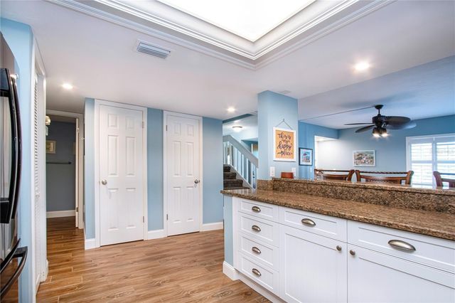 1700 COVE II PLACE 324, Sarasota, FL 34242