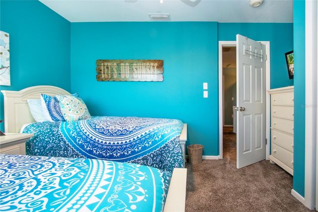 1700 COVE II PLACE 324, Sarasota, FL 34242