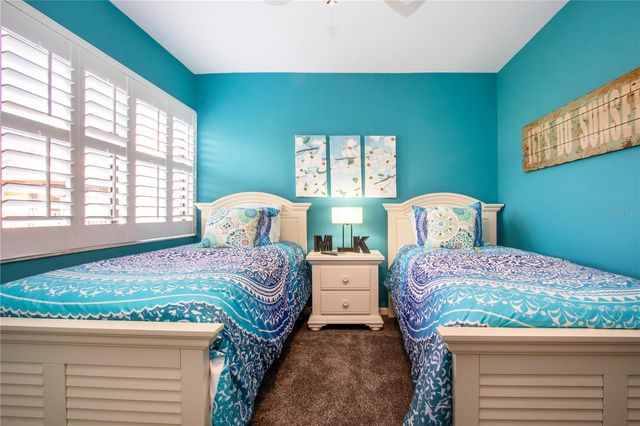 1700 COVE II PLACE 324, Sarasota, FL 34242