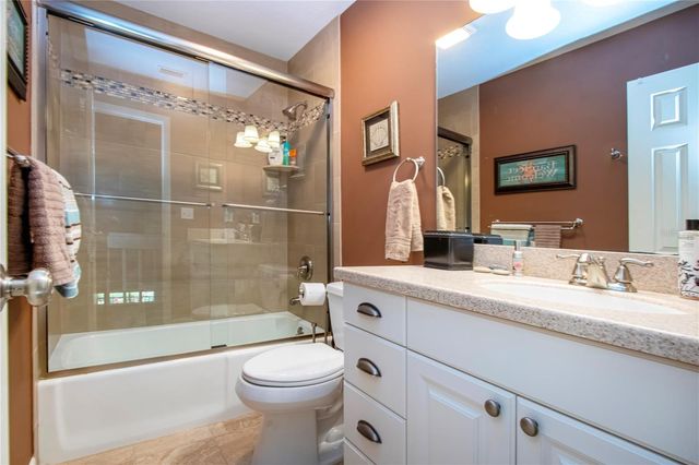 1700 COVE II PLACE 324, Sarasota, FL 34242