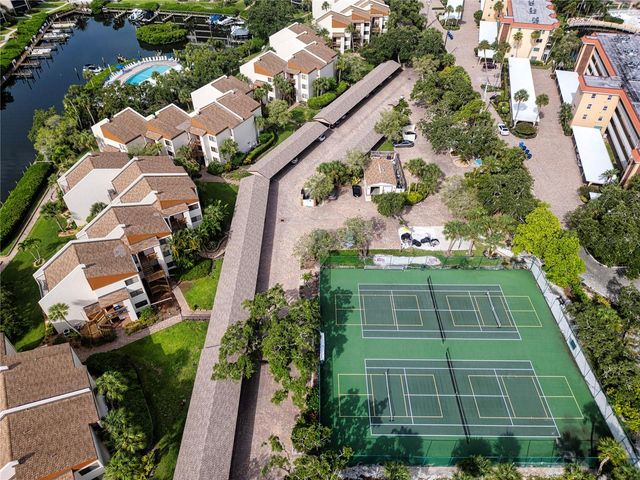 1700 COVE II PLACE 324, Sarasota, FL 34242