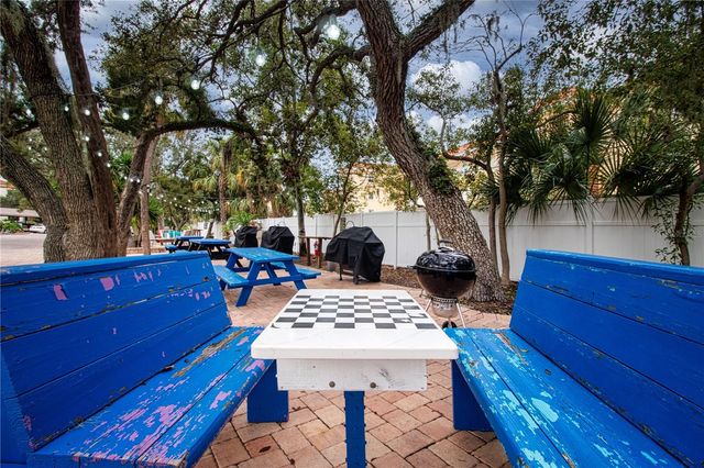 1700 COVE II PLACE 324, Sarasota, FL 34242