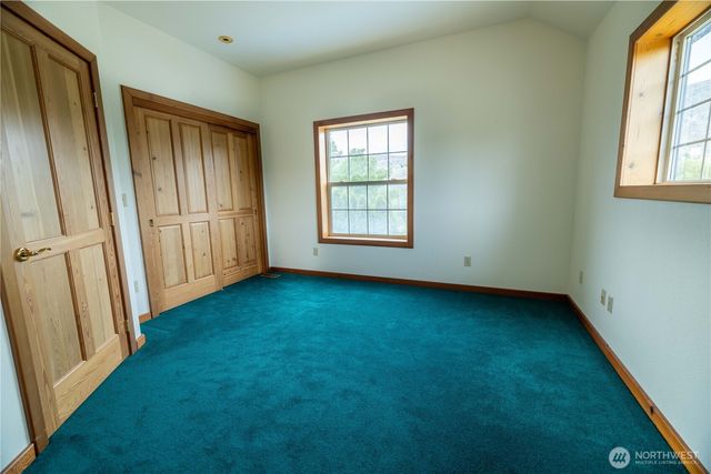 6 Orchard Loop S., Tonasket, WA 98855