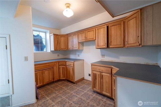 6 Orchard Loop S., Tonasket, WA 98855