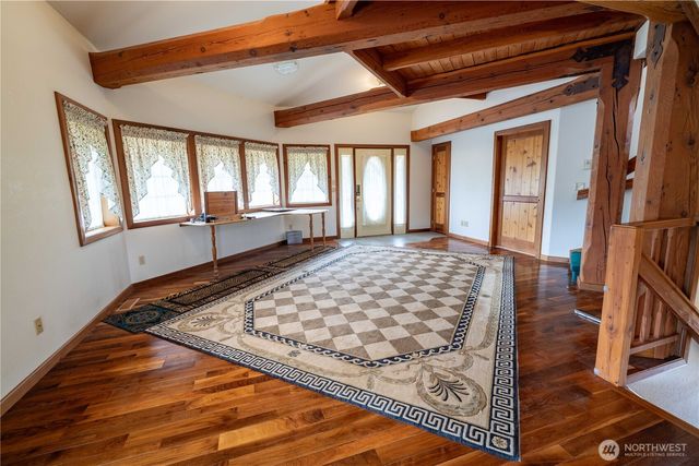 6 Orchard Loop S., Tonasket, WA 98855