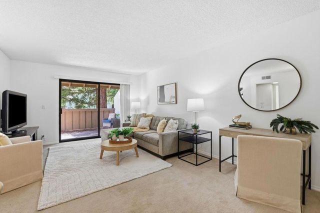 2201 Monroe Street 1302, Santa Clara, CA 95050