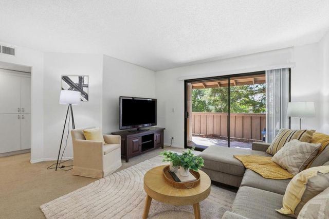 2201 Monroe Street 1302, Santa Clara, CA 95050