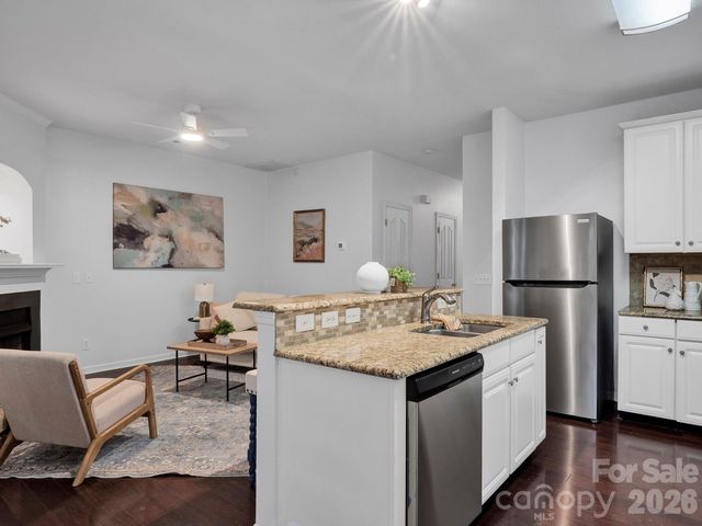 10747 Essex Hall Drive, Charlotte, NC 28277