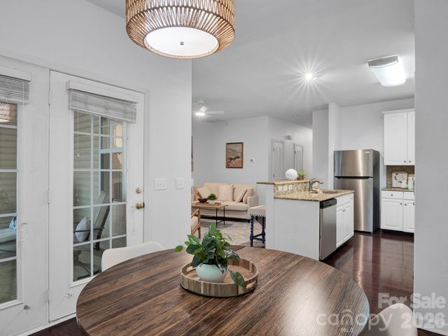 10747 Essex Hall Drive, Charlotte, NC 28277