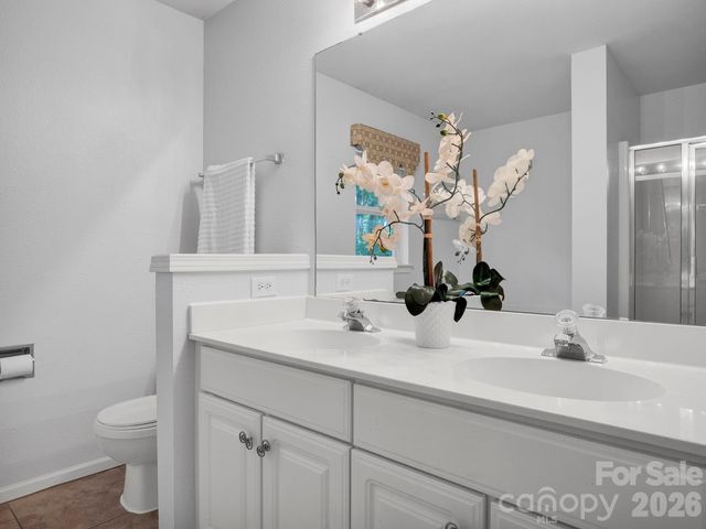 10747 Essex Hall Drive, Charlotte, NC 28277
