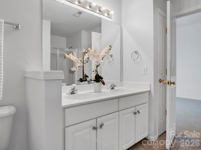 10747 Essex Hall Drive, Charlotte, NC 28277