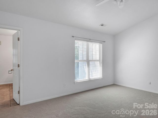 10747 Essex Hall Drive, Charlotte, NC 28277