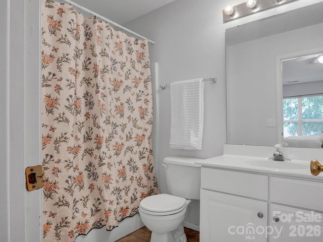 10747 Essex Hall Drive, Charlotte, NC 28277