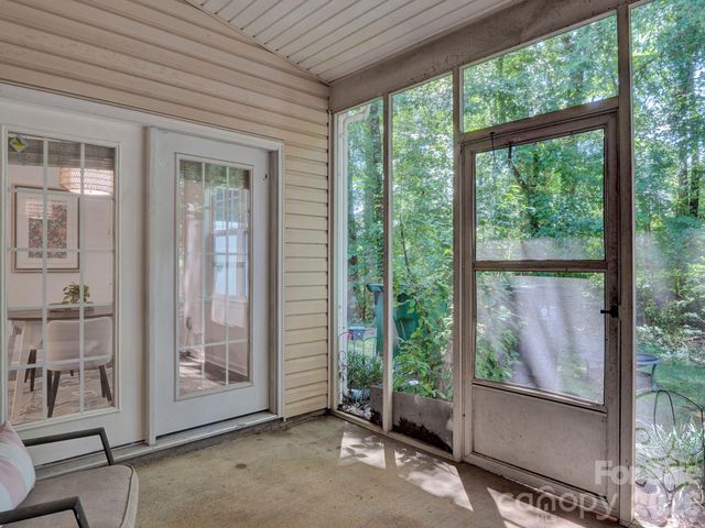 10747 Essex Hall Drive, Charlotte, NC 28277