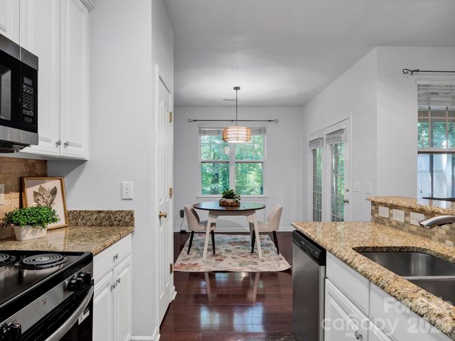 10747 Essex Hall Drive, Charlotte, NC 28277