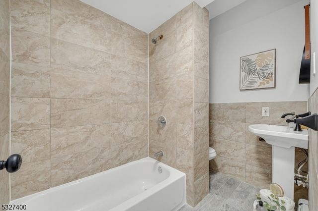 30 Allen St, Irvington Twp., NJ 07111